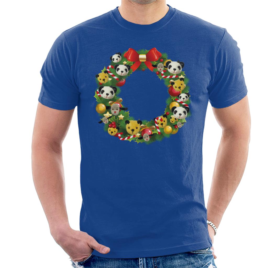 Sooty Christmas Wreath Men's T-Shirt-ALL + EVERY