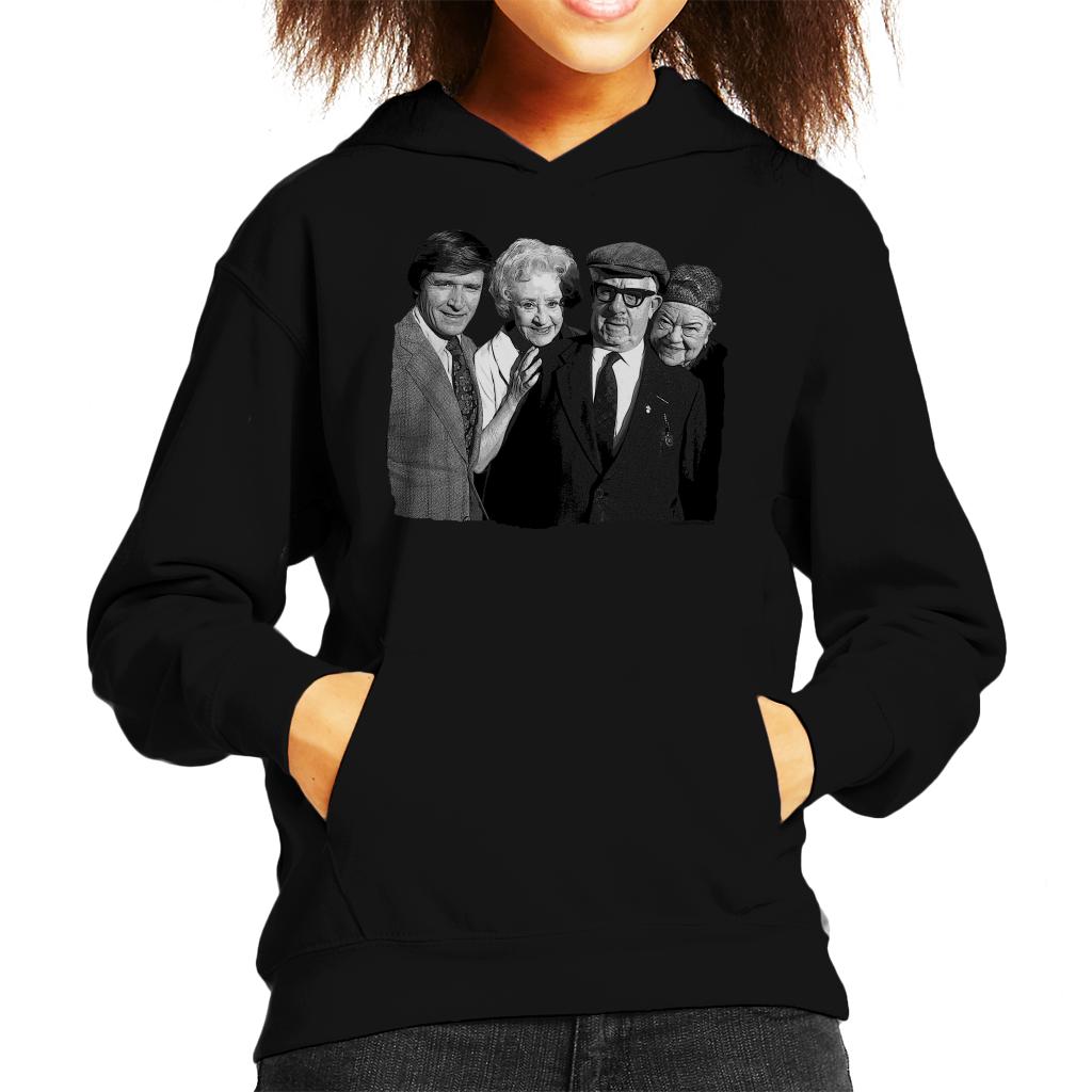 TV Times Select Cast Of Coronation Street 1975 Kids Hooded Sweatshirt-ALL + EVERY