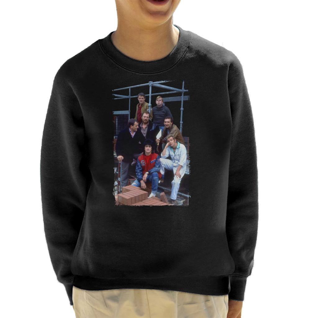 TV Times Cast Of Auf Wiedersehen Pet Kids Sweatshirt