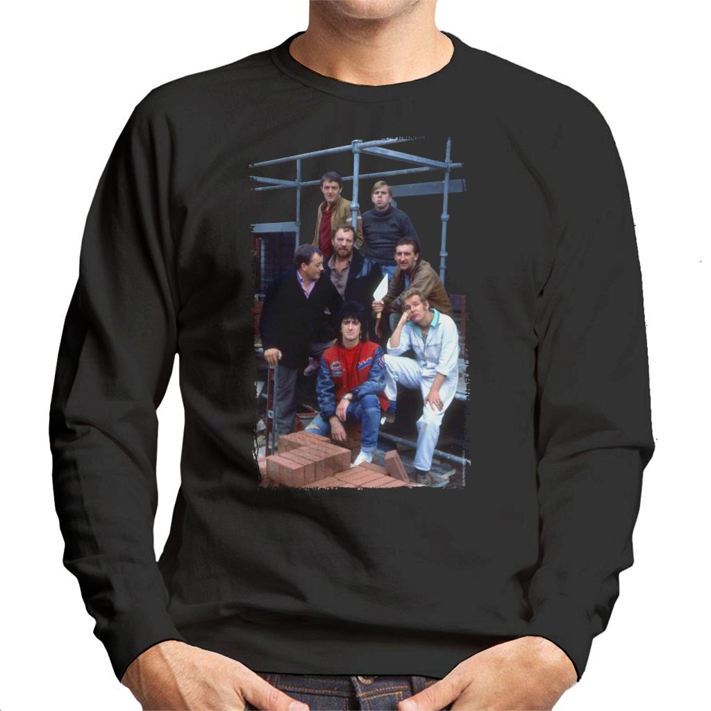 TV Times Cast Of Auf Wiedersehen Pet Men's Sweatshirt