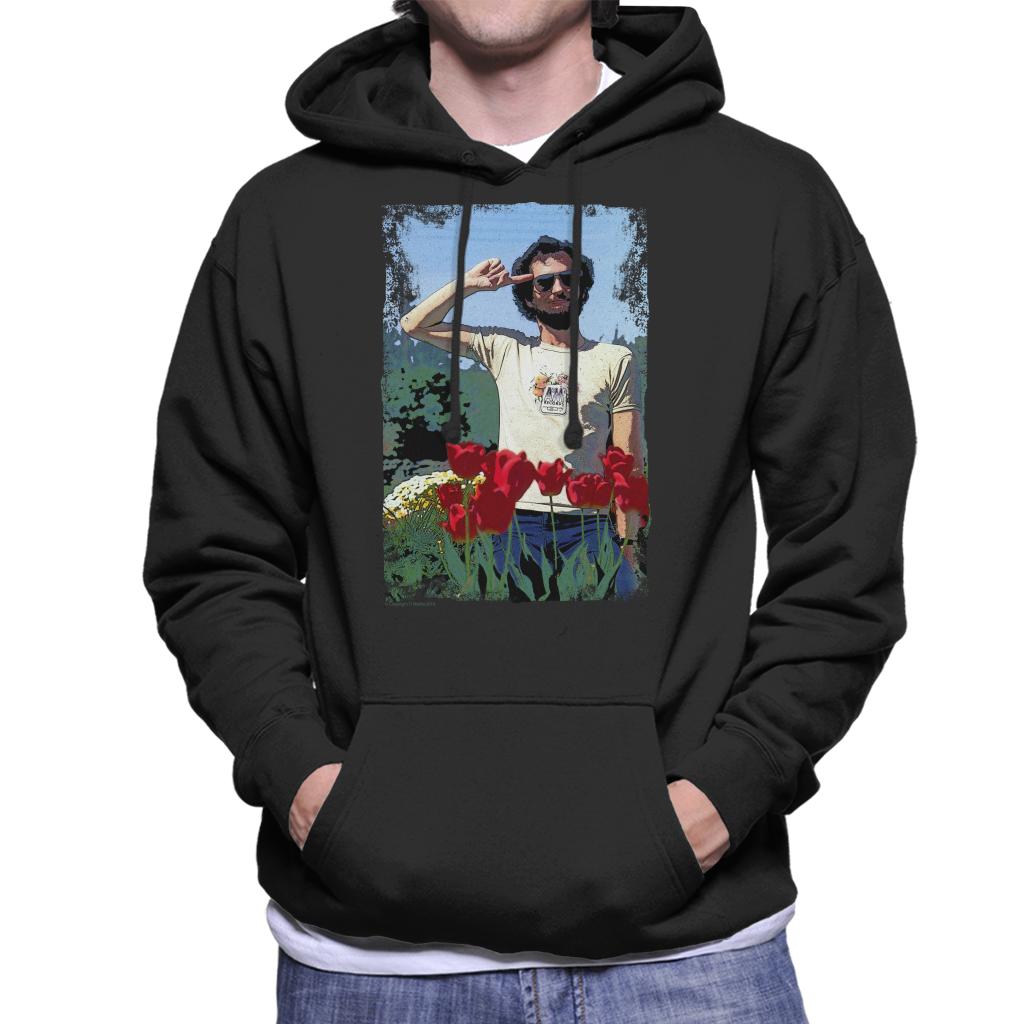 TV Times Comedian Kenny Everett Saluting In A Flowerbed Men's Hooded Sweatshirt